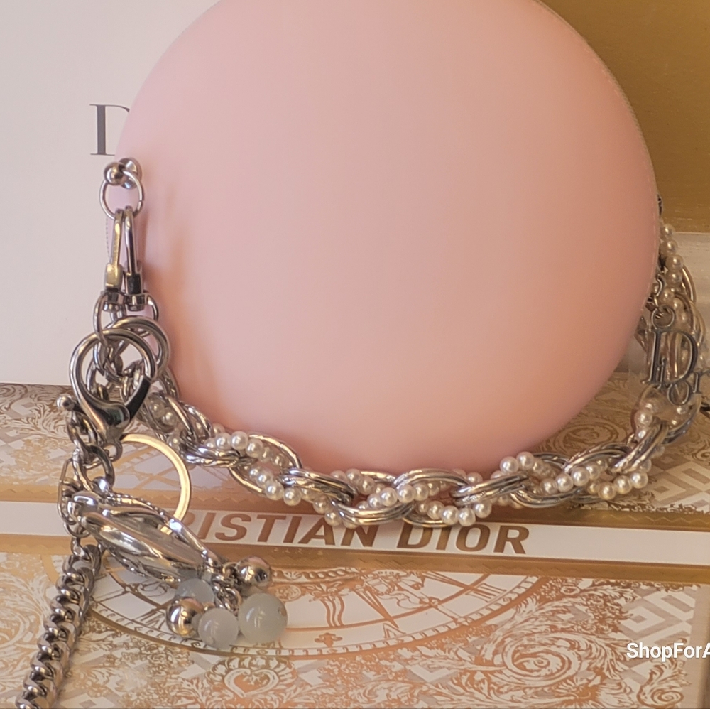 Dior - Picture 16 of 16